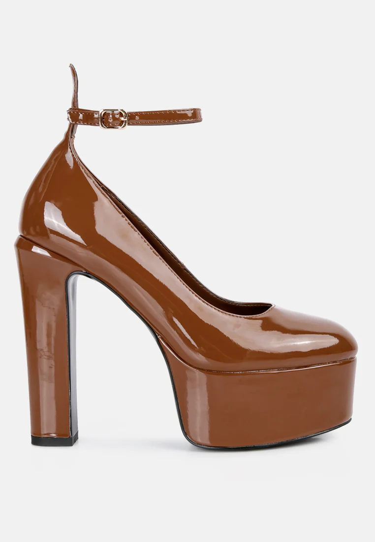 Babe-Heaven Patent Pu Sandals In Tan - Image 2