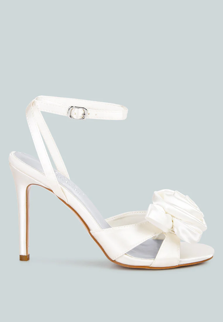 CHAUMET White Rose Bow Embellished Sandals - Image 2