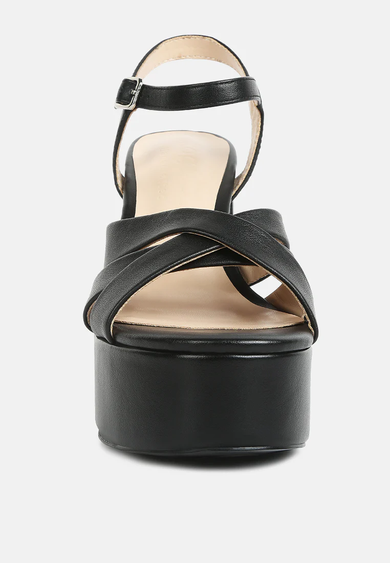 De-Vil Crisscross Straps Block Heel Sandals In Black - Image 3