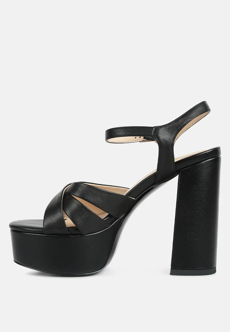 De-Vil Crisscross Straps Block Heel Sandals In Black - Image 4