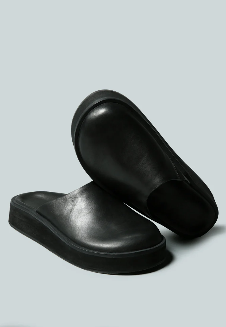 GIVENS Flatform Black Slip-On - Image 3