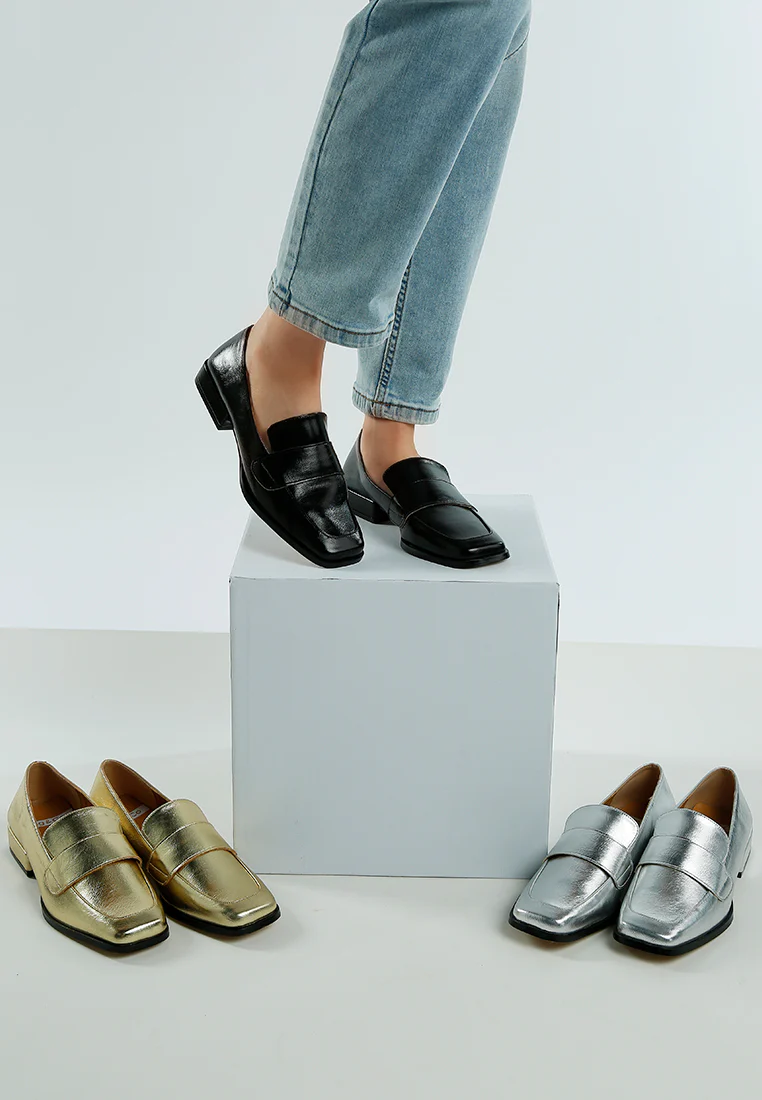 Jongs Metallic Penny Loafers - Image 20
