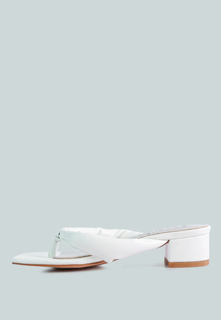 MEMESTAR White Low Heel Thong Sandals - Image 3